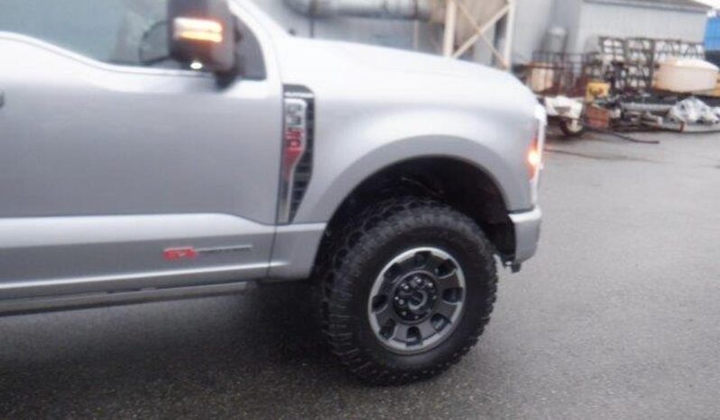 
								2023 F350 Platinum Auto 4×4 full									