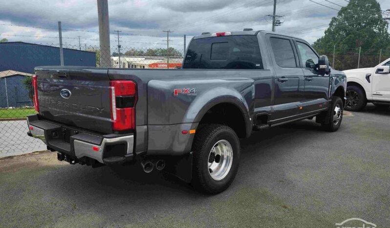 
								2025 Ford F350 Lariat Auto 4×4 full									