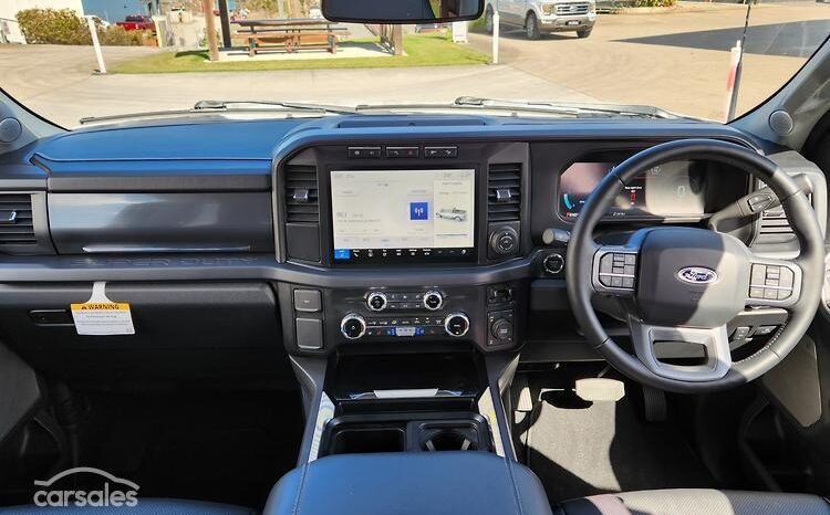 
								2025 Ford F250 Lariat Auto 4×4 full									